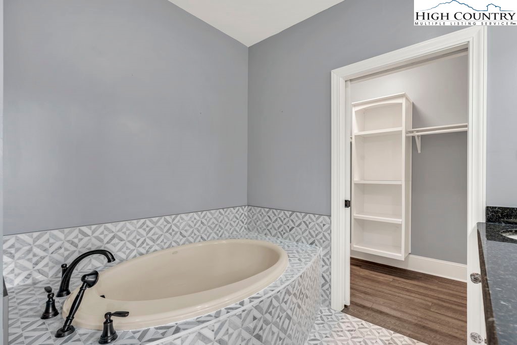 180 Gateway Drive, Unit 301 Boone, NC 28607 - Photo 19 of 34