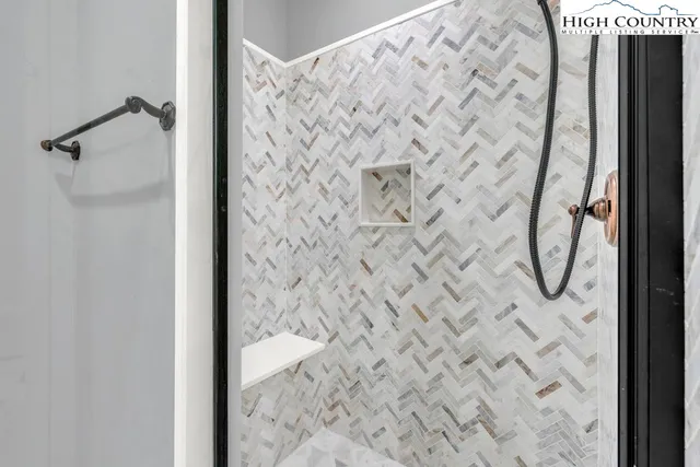 $551,000 | 180 Gateway Drive, Unit 301, Boone, NC 28607