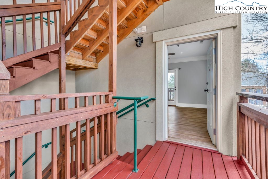 180 Gateway Drive, Unit 301 Boone, NC 28607 - Photo 27 of 34