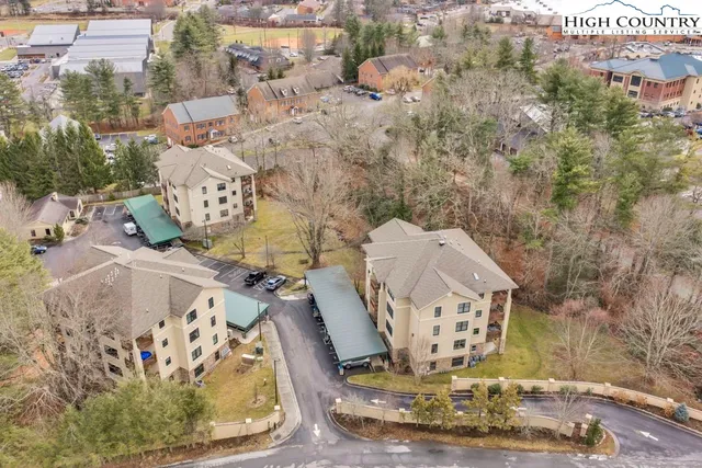 $551,000 | 180 Gateway Drive, Unit 301, Boone, NC 28607