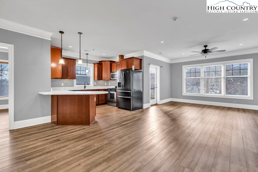 180 Gateway Drive, Unit 301 Boone, NC 28607 - Photo 4 of 34