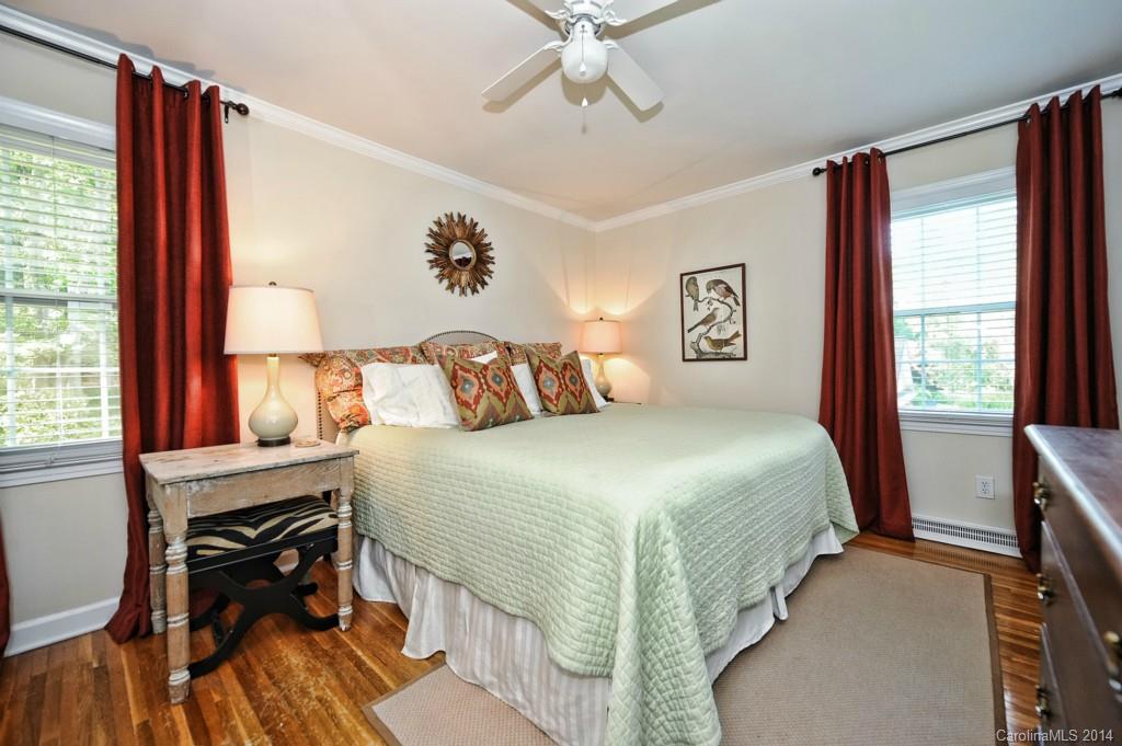 2740 Goneaway Road Charlotte, NC 28210 - Photo 12 of 24 Gallery Image 12