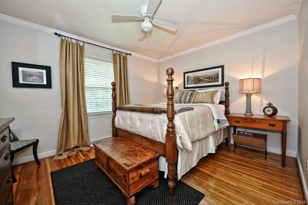 2740 Goneaway Road Charlotte, NC 28210 - Photo 16 of 24 Gallery Image 16