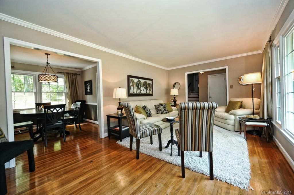 2740 Goneaway Road Charlotte, NC 28210 - Photo 4 of 24 Gallery Image 4
