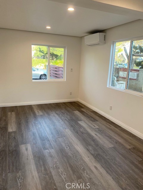 1012 4th Street San Fernando, CA 91340 - Photo 5 of 9