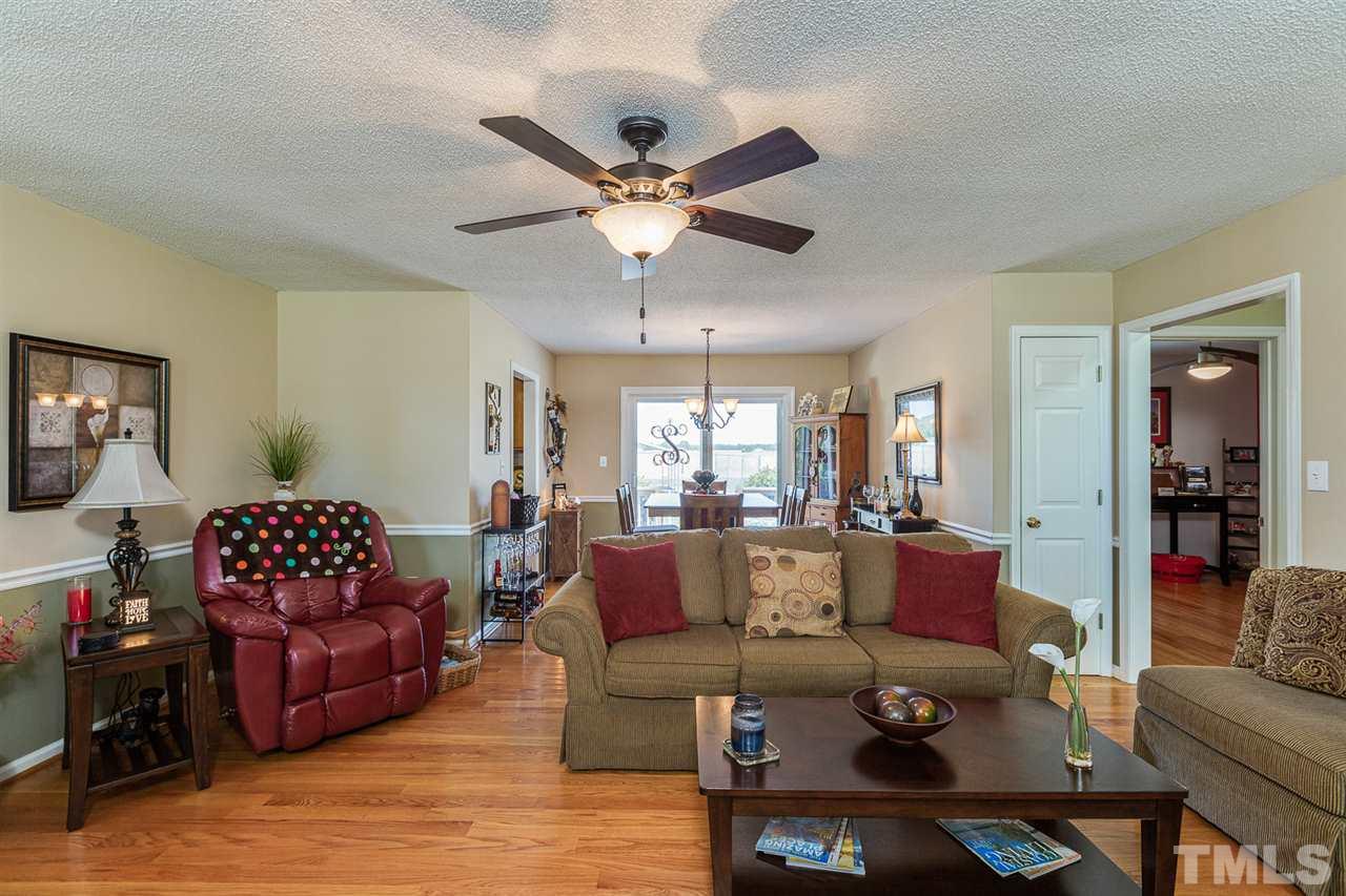 621 Miller Road Benson, NC 27504 - Photo 7 of 28 Gallery Image 7