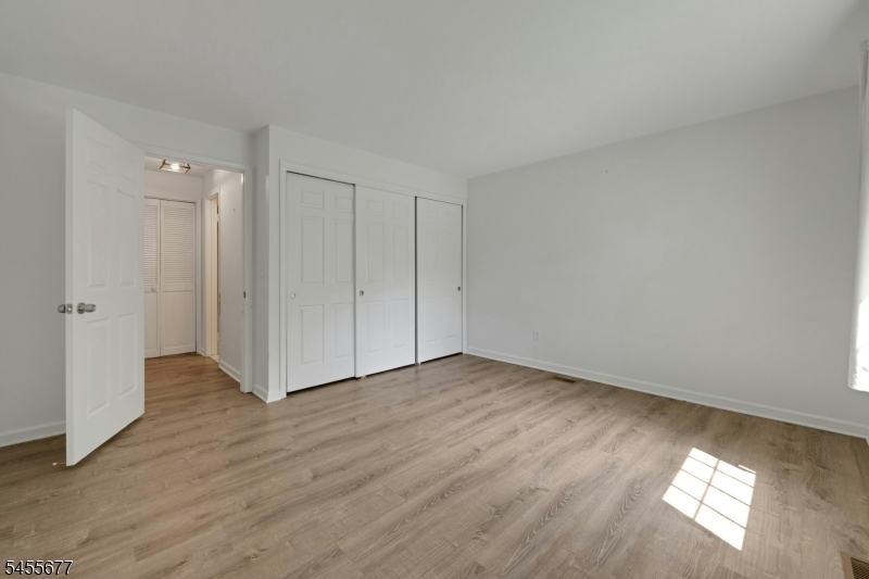 203 Alexandria Way Bernards, NJ 07920 - Photo 16 of 37 Gallery Image 16