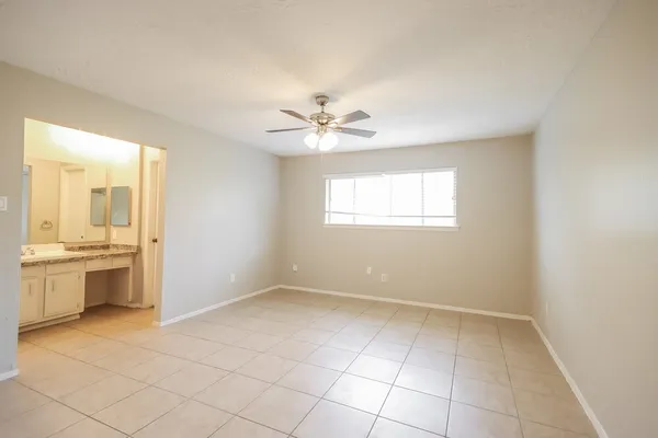 $1,720 | 4511 Chestergate Drive, Spring, TX 77373