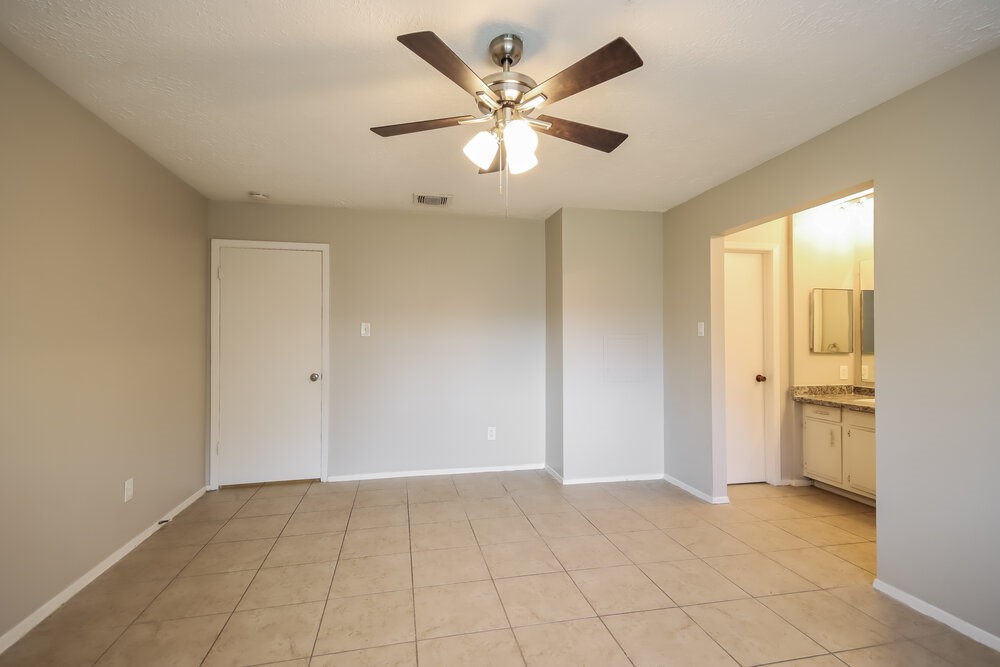 4511 Chestergate Drive Spring, TX 77373 - Photo 9 of 16