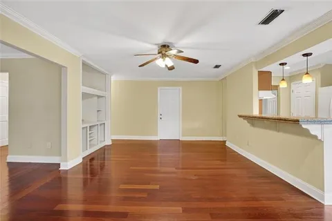 $369,900 | 9621 Charlotte Drive, River Ridge, LA 70123