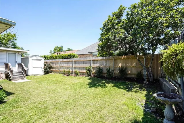 $369,900 | 9621 Charlotte Drive, River Ridge, LA 70123