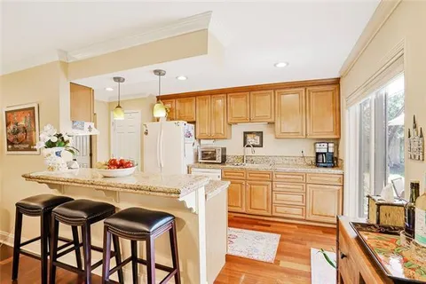 $369,900 | 9621 Charlotte Drive, River Ridge, LA 70123