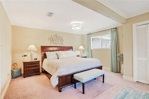 $369,900 | 9621 Charlotte Drive, River Ridge, LA 70123