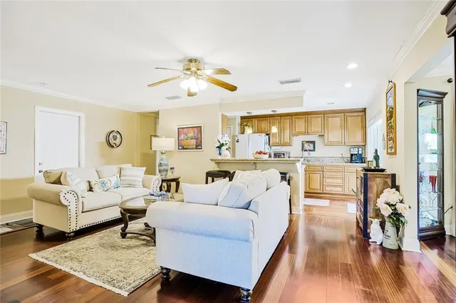 $369,900 | 9621 Charlotte Drive, River Ridge, LA 70123