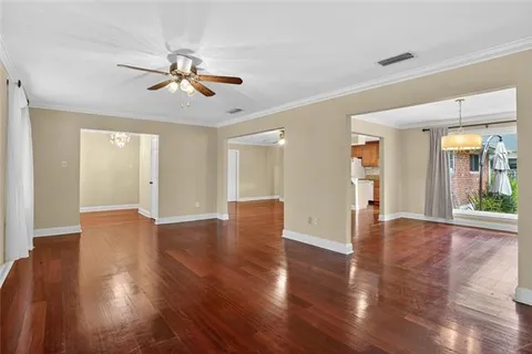 $369,900 | 9621 Charlotte Drive, River Ridge, LA 70123