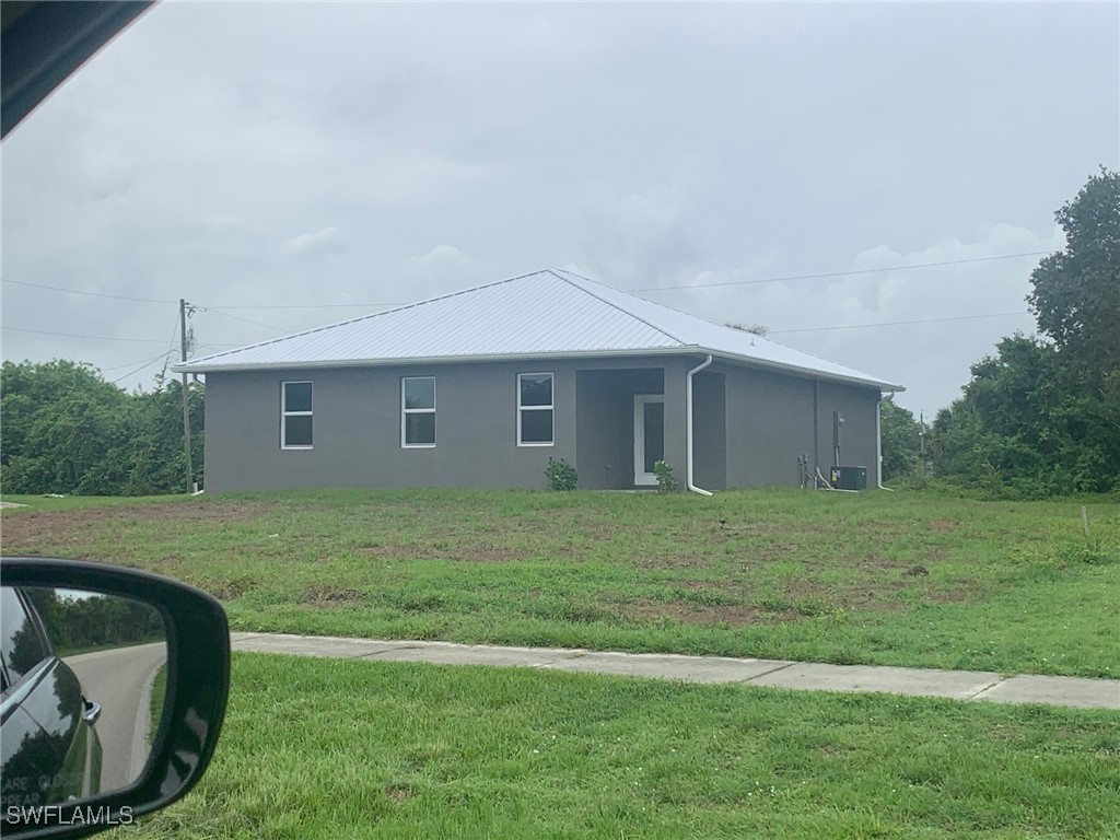 2001 Jeronimo Road LaBelle, FL 33935 - Photo 2 of 25