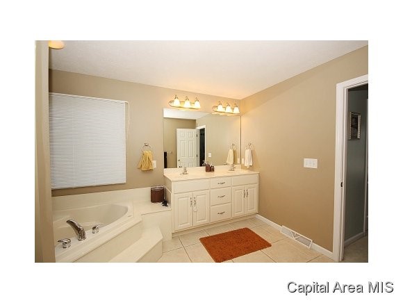 5100 Mountain View Drive Springfield, IL 62711 - Photo 8 of 24 Gallery Image 8