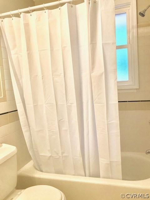 9708 Esmont Road Henrico, VA 23228 - Photo 17 of 19 FULL BATH WITH TUB/SHOWER
