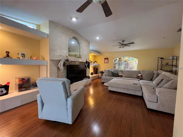 $2,300 | 8748 Forest Lake Drive, Port Richey, FL 34668