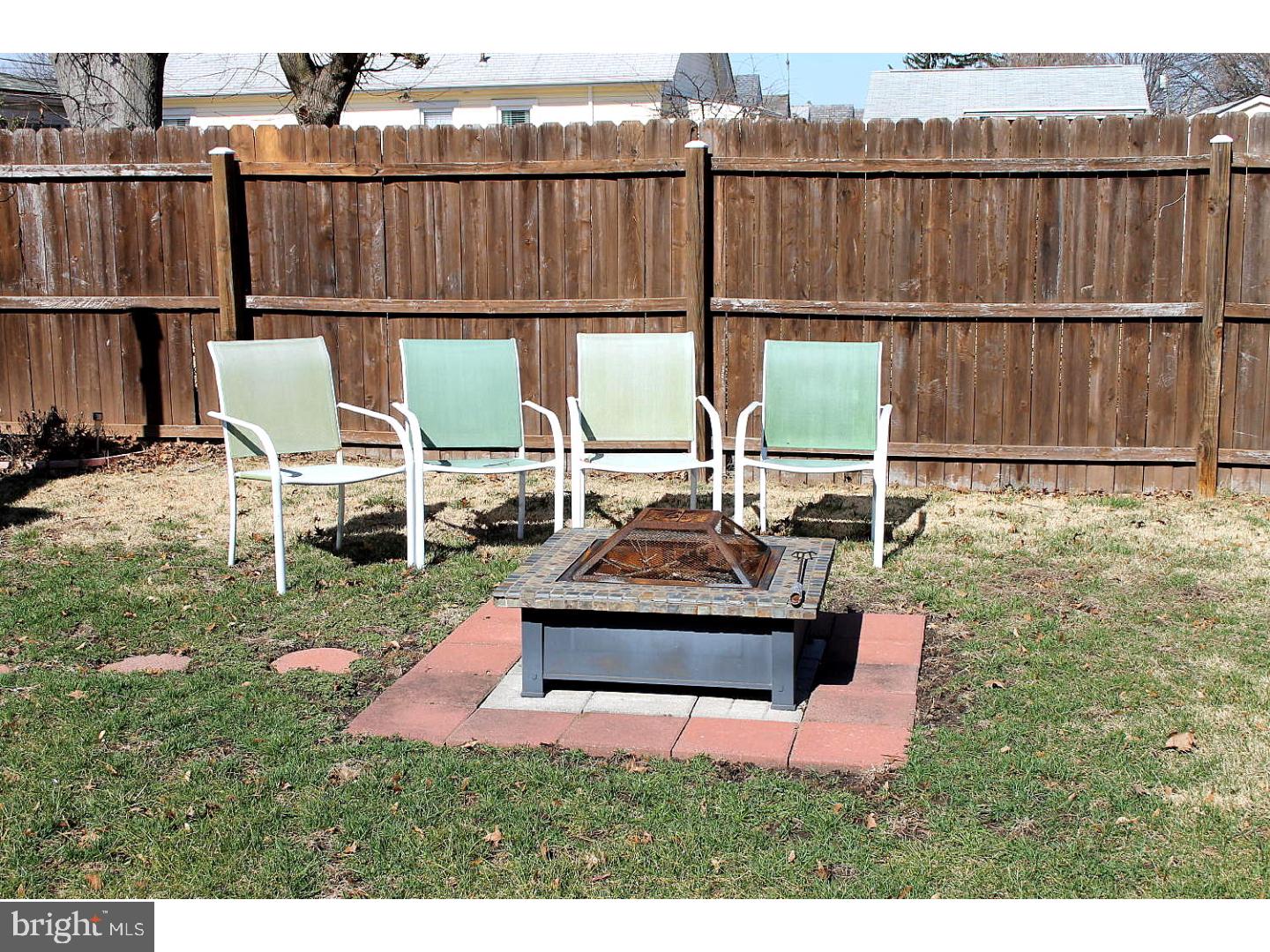 158 Reed Avenue Hamilton, NJ 08610 - Photo 10 of 12 Back Yard