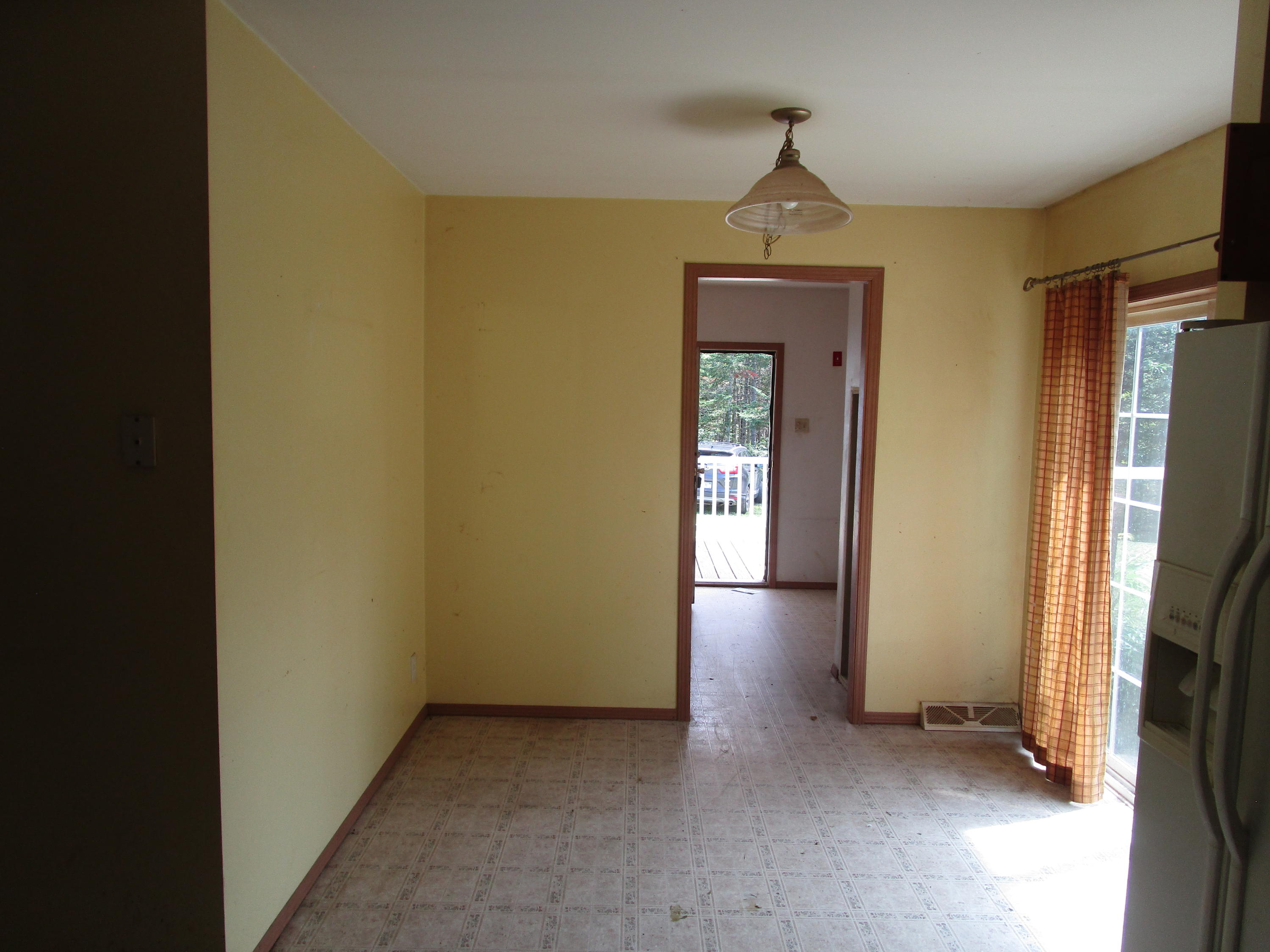 621 County Road Milford, ME 04461 - Photo 10 of 18 Dining Area