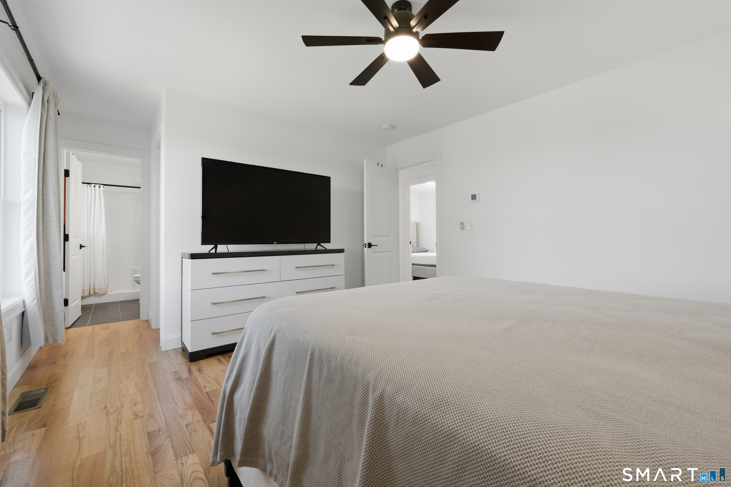 26 Crestview Lane Waterbury, CT 06708 - Photo 19 of 40 Bedroom Suite