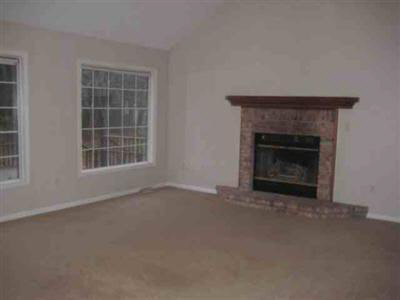 2428 North Hacker Road Howell, MI 48855 - Photo 5 of 11 20260654-4.JPG