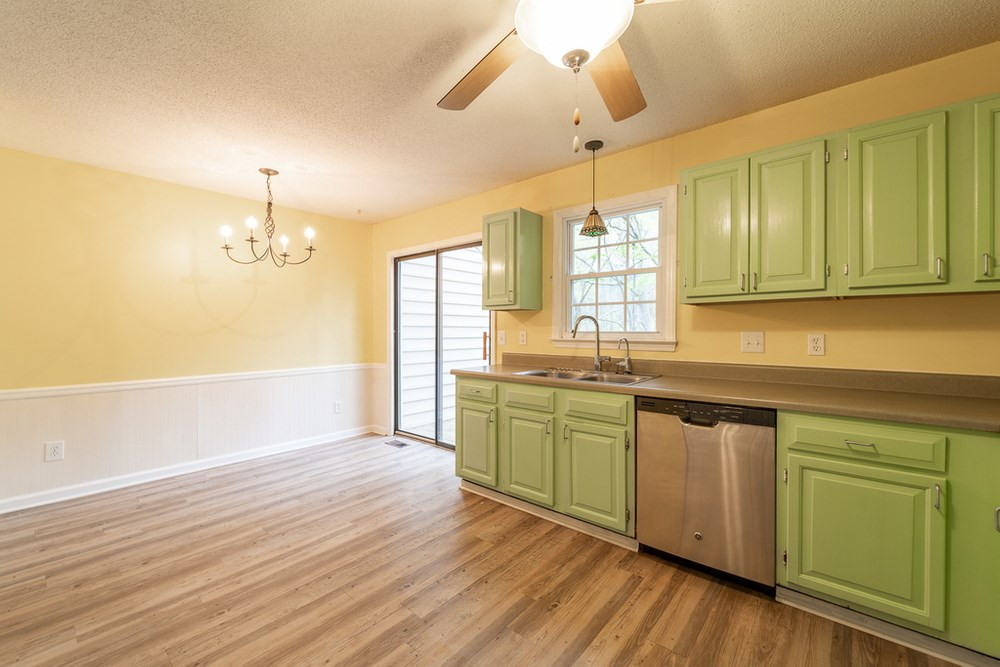 6521 Thetford Court Raleigh, NC 27615 - Photo 16 of 30 Kitchen