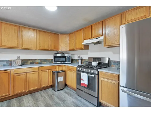 $700,000 | 1825 Northwest Grant Avenue, Corvallis, OR 97330