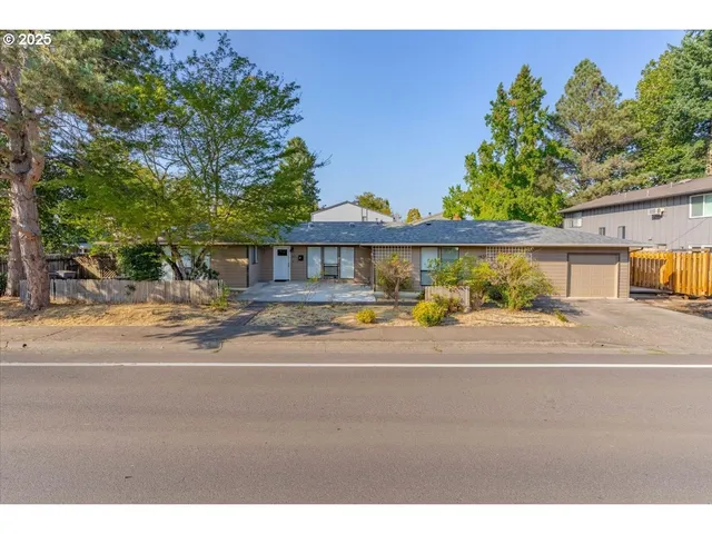 $700,000 | 1825 Northwest Grant Avenue, Corvallis, OR 97330