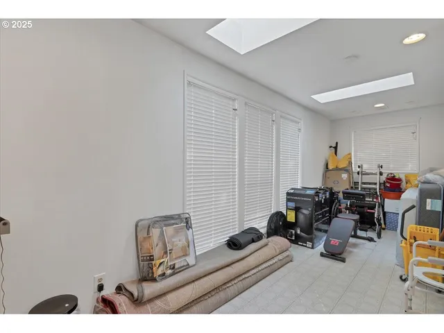 $700,000 | 1825 Northwest Grant Avenue, Corvallis, OR 97330