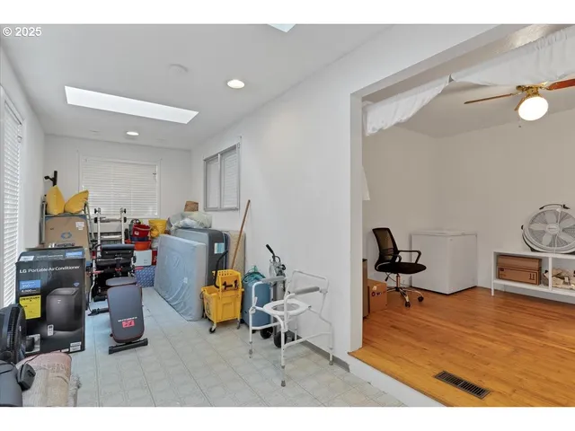 $700,000 | 1825 Northwest Grant Avenue, Corvallis, OR 97330