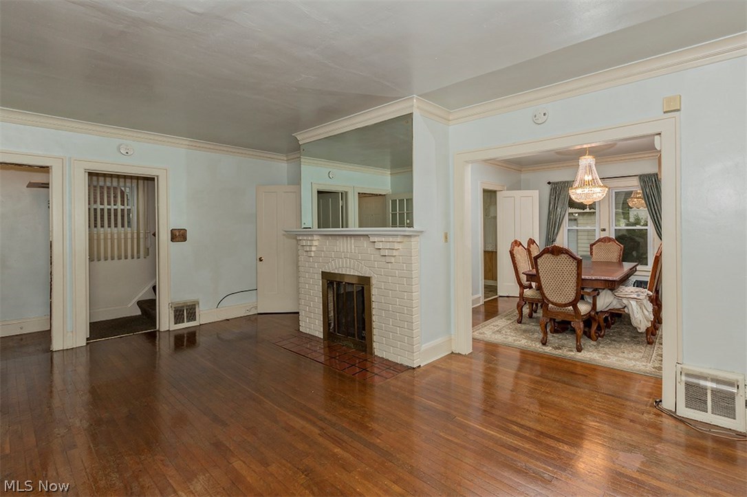 3274 Altamont Road Cleveland, OH 44118 - Photo 6 of 35