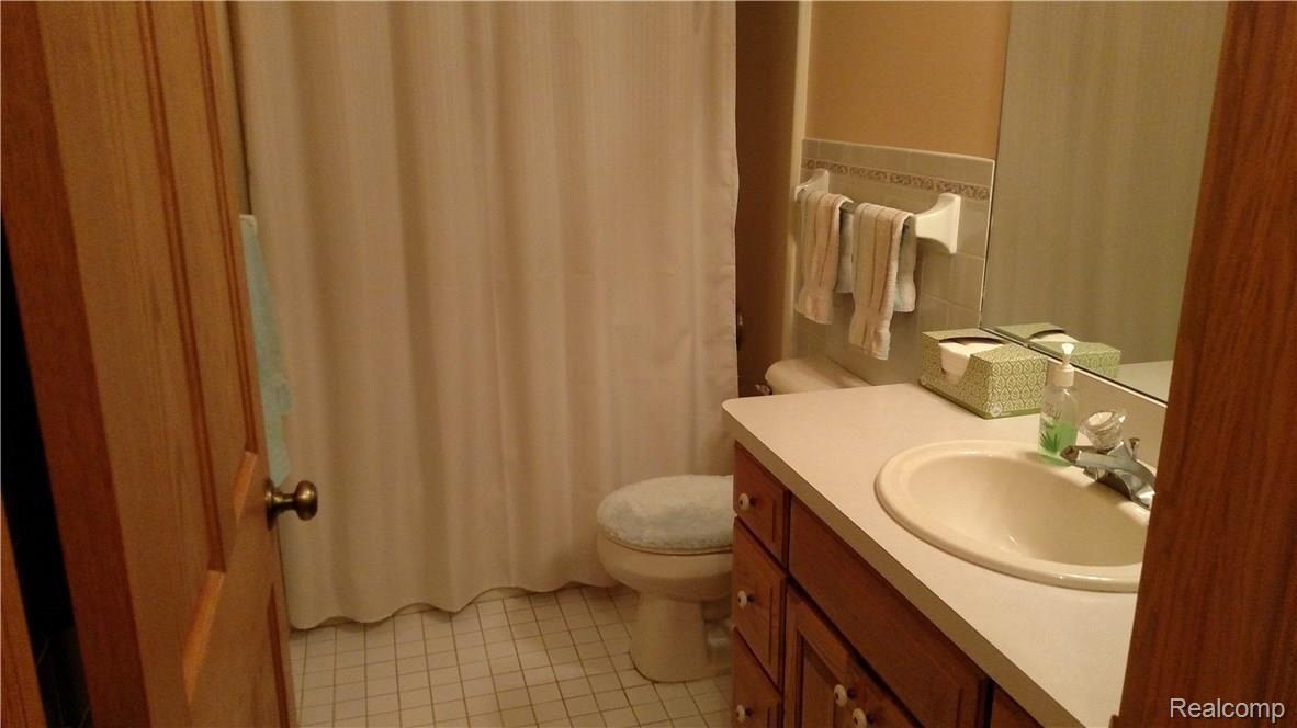 5984 Brockway Road Peck, MI 48466 - Photo 15 of 24 This is a view of the hall bath.