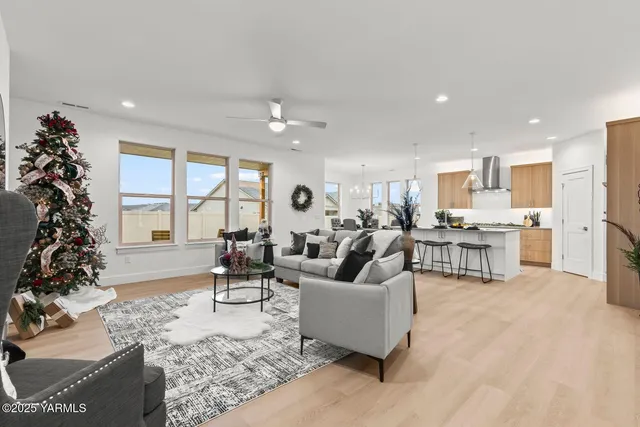 $759,500 | 300 Ian Avenue East, Ellensburg, WA 98926