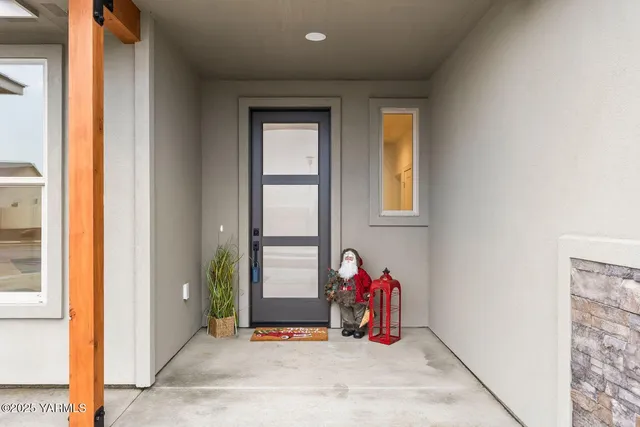 $759,500 | 300 Ian Avenue East, Ellensburg, WA 98926