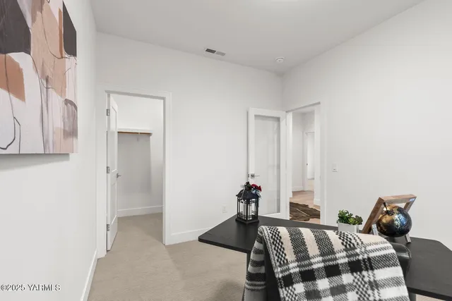 $759,500 | 300 Ian Avenue East, Ellensburg, WA 98926