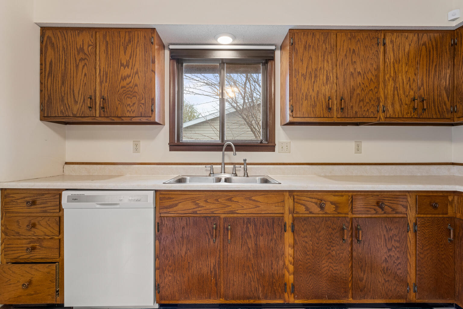 614 Compton Avenue Champaign, IL 61822 - Photo 13 of 28