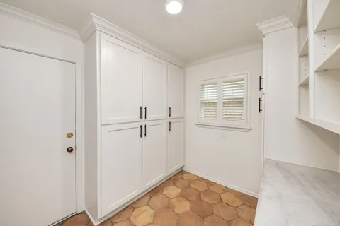 $450,000 | 10150 Brinwood Drive, Houston, TX 77043