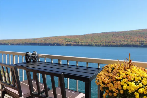 $775,000 | 115 Cliffside Drive, South Bristol, NY 14424