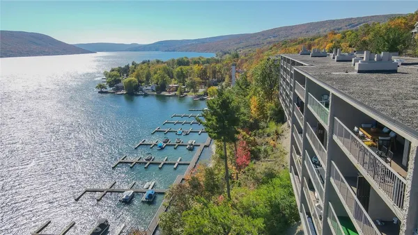$775,000 | 115 Cliffside Drive, South Bristol, NY 14424