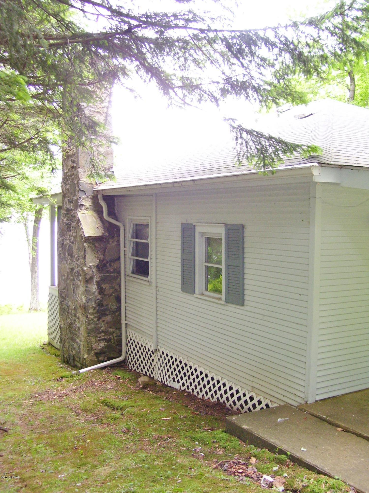 105 Ridgefield Point Road Greentown, PA 18426 - Photo 28 of 41 Gallery Image 28
