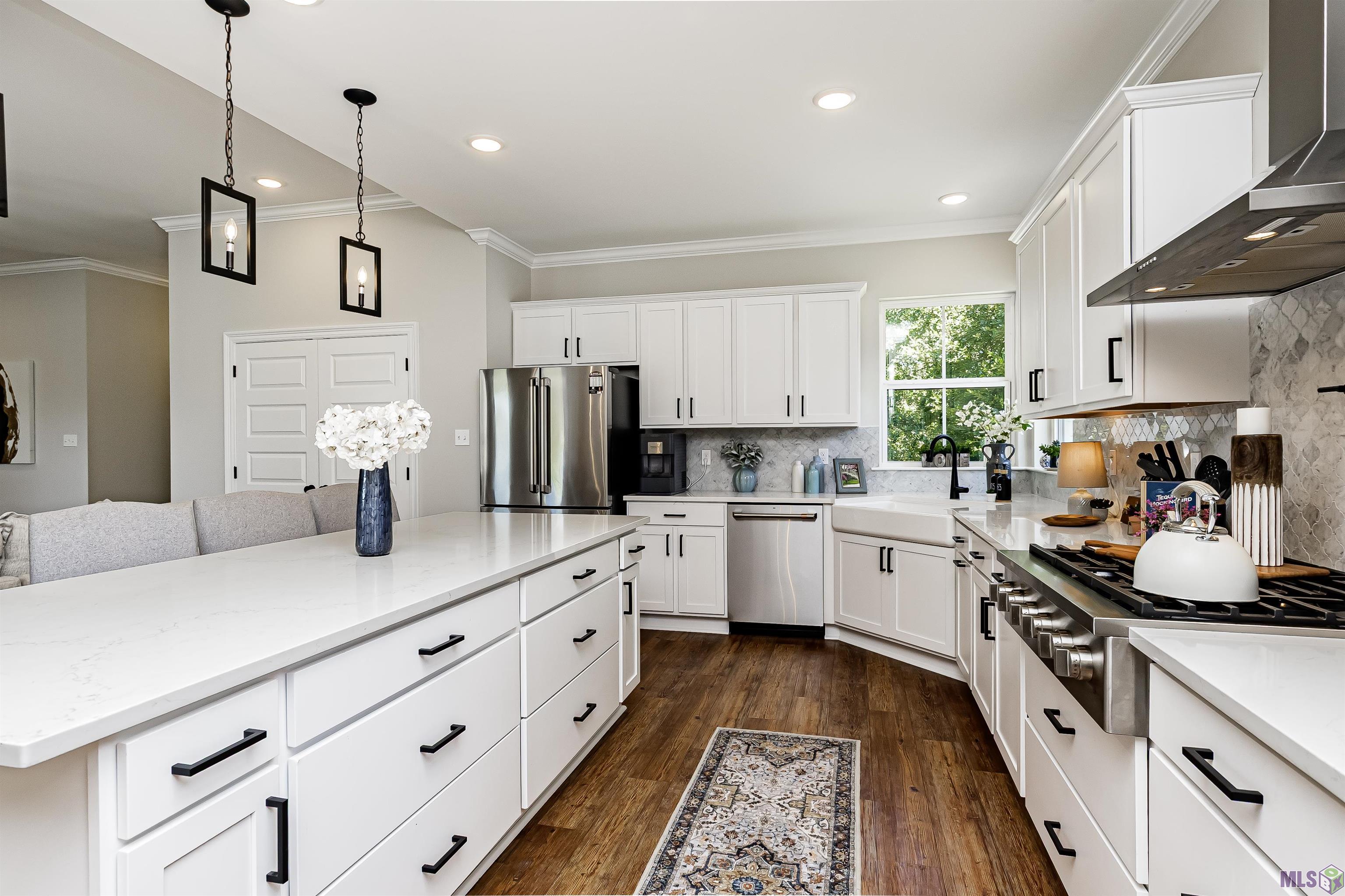 38327 Cornerview Road Gonzales, LA 70737 - Photo 12 of 43 Chef's Kitchen