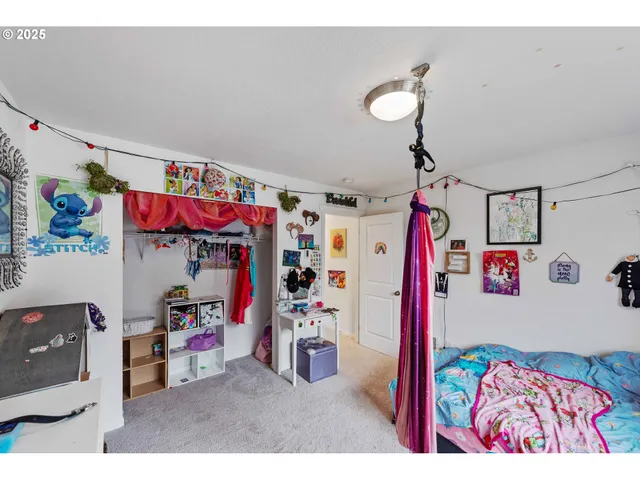 $438,000 | 320 Providence Drive, Reedsport, OR 97467