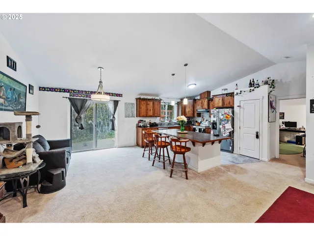 $438,000 | 320 Providence Drive, Reedsport, OR 97467