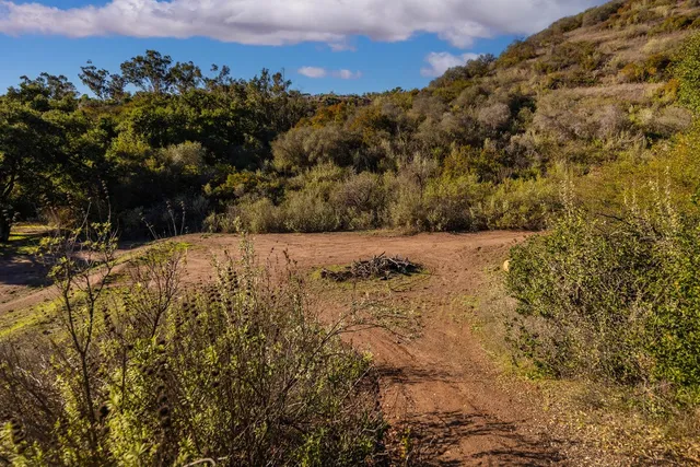 $1,100,000 | 380 Shelf Road, Ojai, CA 93023