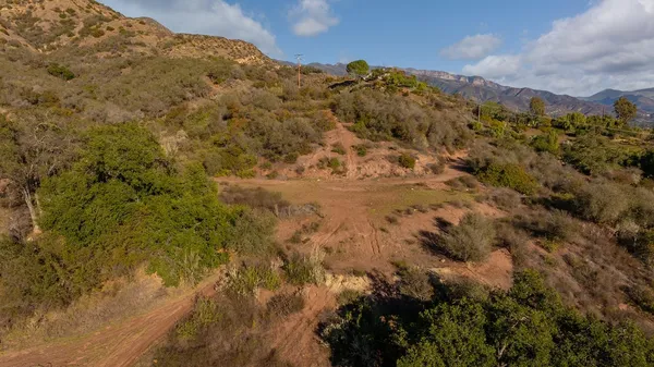 $1,100,000 | 380 Shelf Road, Ojai, CA 93023