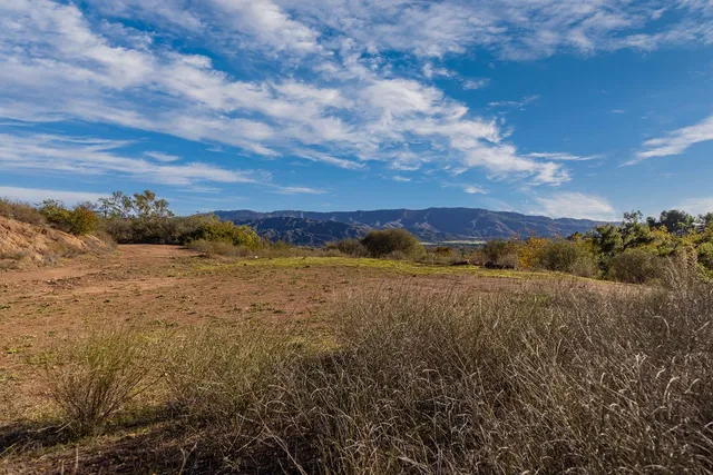 $1,100,000 | 380 Shelf Road, Ojai, CA 93023