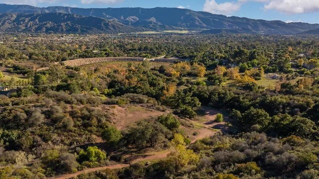 $1,100,000 | 380 Shelf Road, Ojai, CA 93023