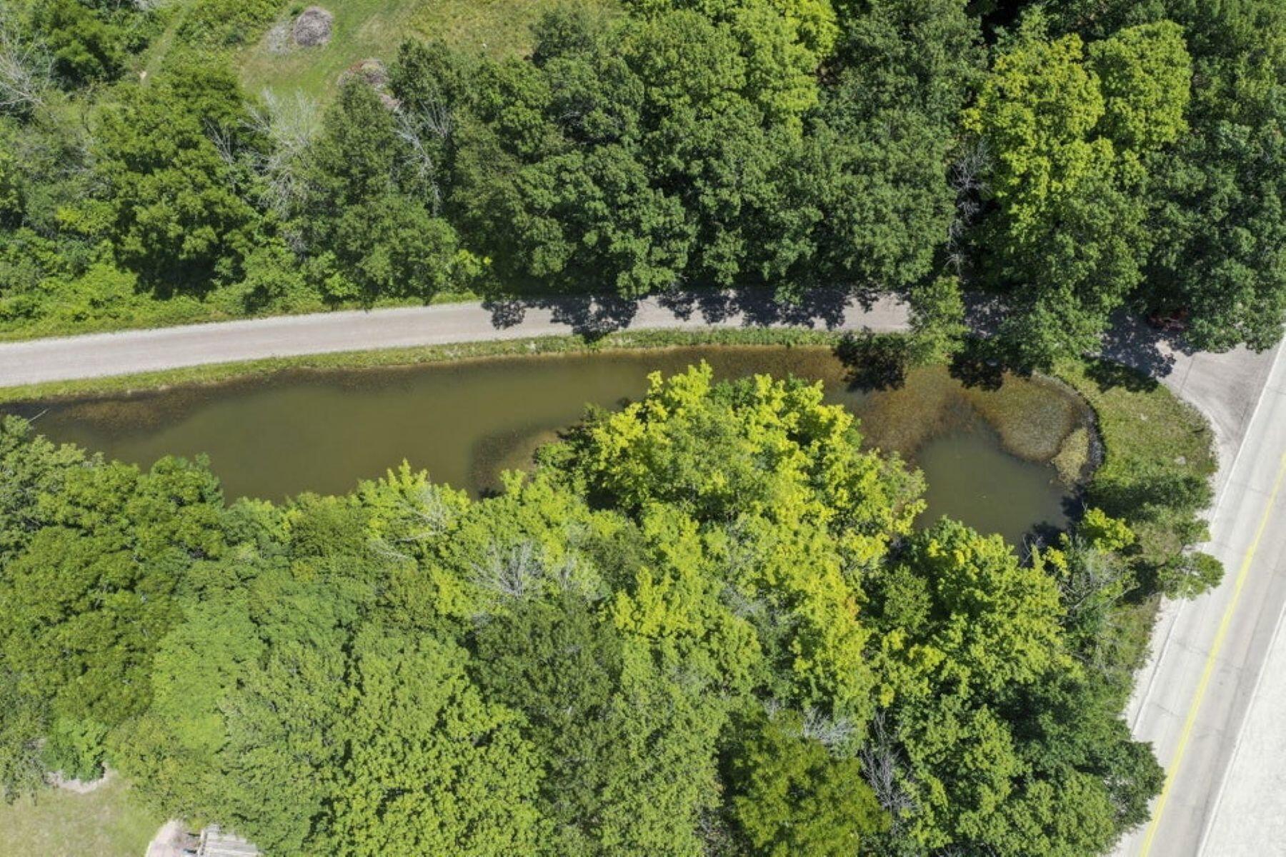 5000 3 Mile Road Caledonia, WI 53406 - Photo 22 of 26 Shared driveway